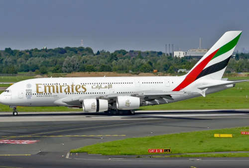 Новости туризма - Самолет Emirates не смог вылететь из Москвы из-за повреждения